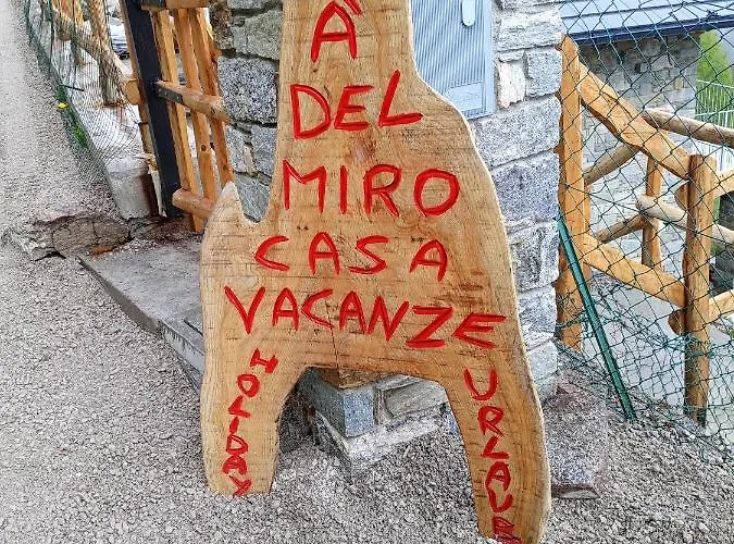 Willa Ca'del Miro Montemezzo *